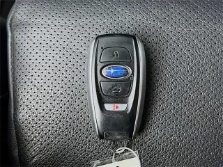 Subaru Ascent 2024 AWD Limited SUV de 8 pasajeros de 4 puertas