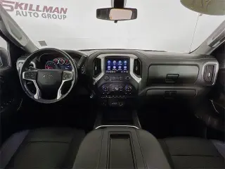 Chevrolet Silverado 1500 2021 4x4 LT Trail Boss 4 puertas Cabina Doble 5.8 pies. SB