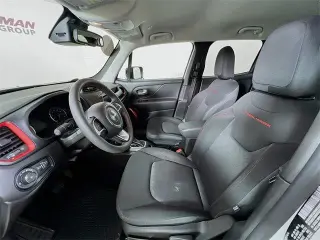 Jeep Renegade 2023 4x4 Trailhawk 4 puertas SUV