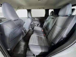 Mitsubishi Outlander 2025 AWD SE SUV de 4 puertas