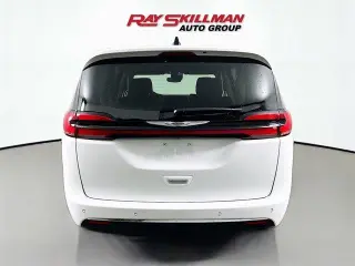 Chrysler Pacifica 2024 Touring L Furgoneta de 4 puertas