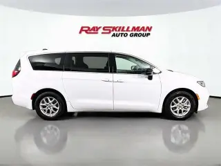 Chrysler Pacifica 2024 Touring L Furgoneta de 4 puertas