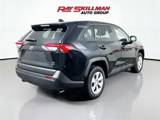Toyota RAV4 2024 AWD LE SUV 4 puertas
