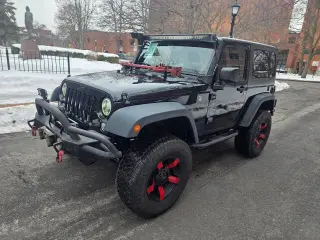2016 Jeep Wrangler
Willys Wheeler