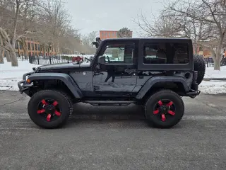 2016 Jeep Wrangler
Willys Wheeler