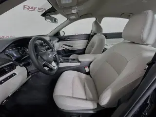 Nissan Altima 2025 2.5 SV 4dr Sedan