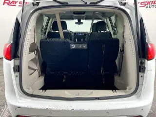 Chrysler Pacifica 2018 Touring Plus 4dr Mini-Van