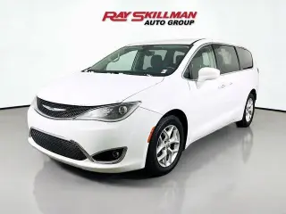 Chrysler Pacifica 2018 Touring Plus 4dr Mini-Van