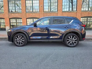 2018 Mazda CX-5
Touring