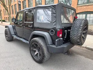 2016 Jeep Wrangler Unlimited
Sport S