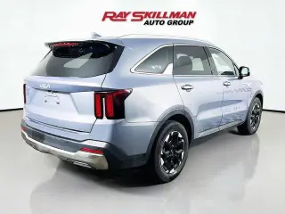 Kia Sorento 2024 S 4dr SUV