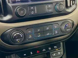 GMC Canyon 2021 4x4 Denali 4dr Crew Cab 5 ft. SB