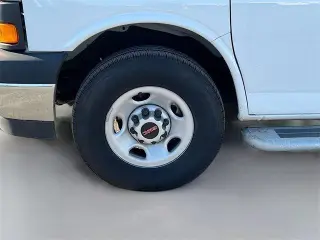 GMC Savana 2024 2500 3dr Cargo Van