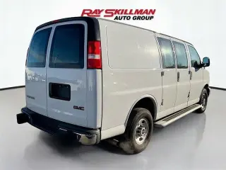 GMC Savana 2024 2500 3dr Cargo Van