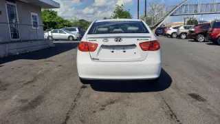 2010 Hyundai Elantra Blue