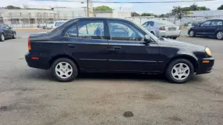2004 Hyundai Accent GL