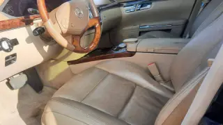2010 Mercedes-Benz S-Class S 550 4MATIC