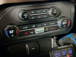 Ford Bronco 2023 4x4 Outer Banks 4dr SUV