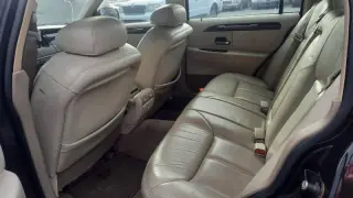 2000 Lincoln Town Car Cartier