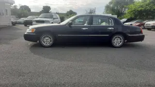 2000 Lincoln Town Car Cartier