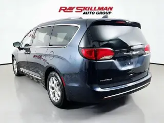 Chrysler Pacifica 2019 Limited 4dr Mini-Van