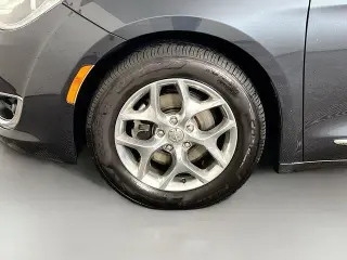 Chrysler Pacifica 2019 Limited 4dr Mini-Van