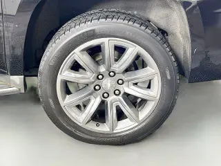Chevrolet Suburban 2016 4x4 LTZ 4dr SUV