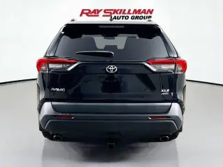 Toyota RAV4 2021 AWD XLE Premium 4dr SUV