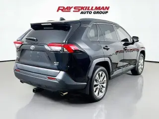 Toyota RAV4 2021 AWD XLE Premium 4dr SUV