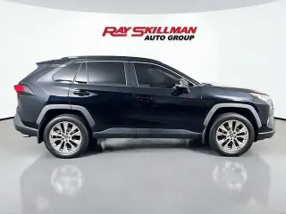 Toyota RAV4 2021 AWD XLE Premium 4dr SUV