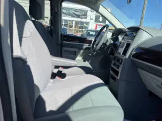 2010 Chrysler Town and Country Touring