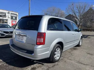 2010 Chrysler Town and Country Touring