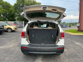 2011 Kia Sorento LX