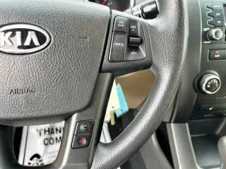 2011 Kia Sorento LX