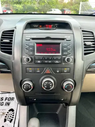2011 Kia Sorento LX