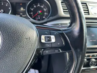 2017 Volkswagen Passat 1.8T SE