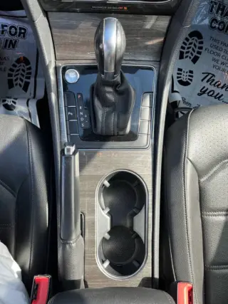 2017 Volkswagen Passat 1.8T SE