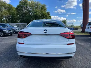 2017 Volkswagen Passat 1.8T SE