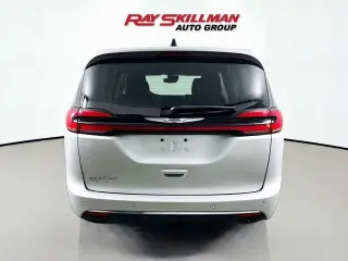 Chrysler Pacifica 2023 Touring L 4dr Mini-Van