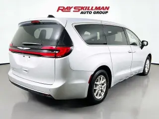 Chrysler Pacifica 2023 Touring L 4dr Mini-Van