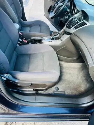 2013 Chevrolet Cruze 1LT Auto