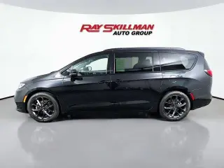 Chrysler Pacifica 2024 Limited 4dr Mini-Van