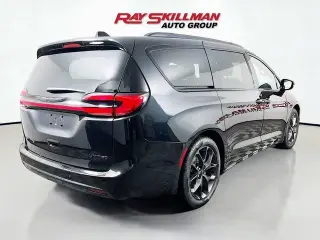 Chrysler Pacifica 2024 Limited 4dr Mini-Van