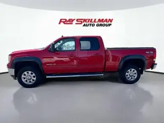 GMC Sierra 2500HD 2011 4x4 SLT 4dr Crew Cab SB