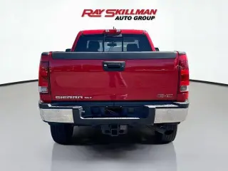 GMC Sierra 2500HD 2011 4x4 SLT 4dr Crew Cab SB
