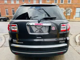 2016 GMC Acadia SLT-1