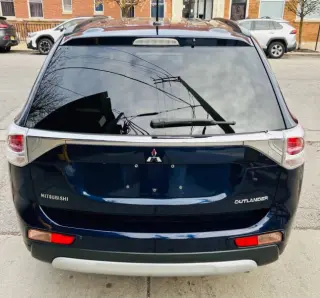 2015 Mitsubishi Outlander SE