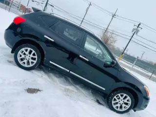 2013 Nissan Rogue SV w/SL Package