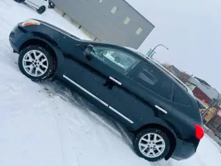 2013 Nissan Rogue SV w/SL Package