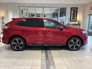 Ford Edge 2022 AWD ST 4dr Crossover
